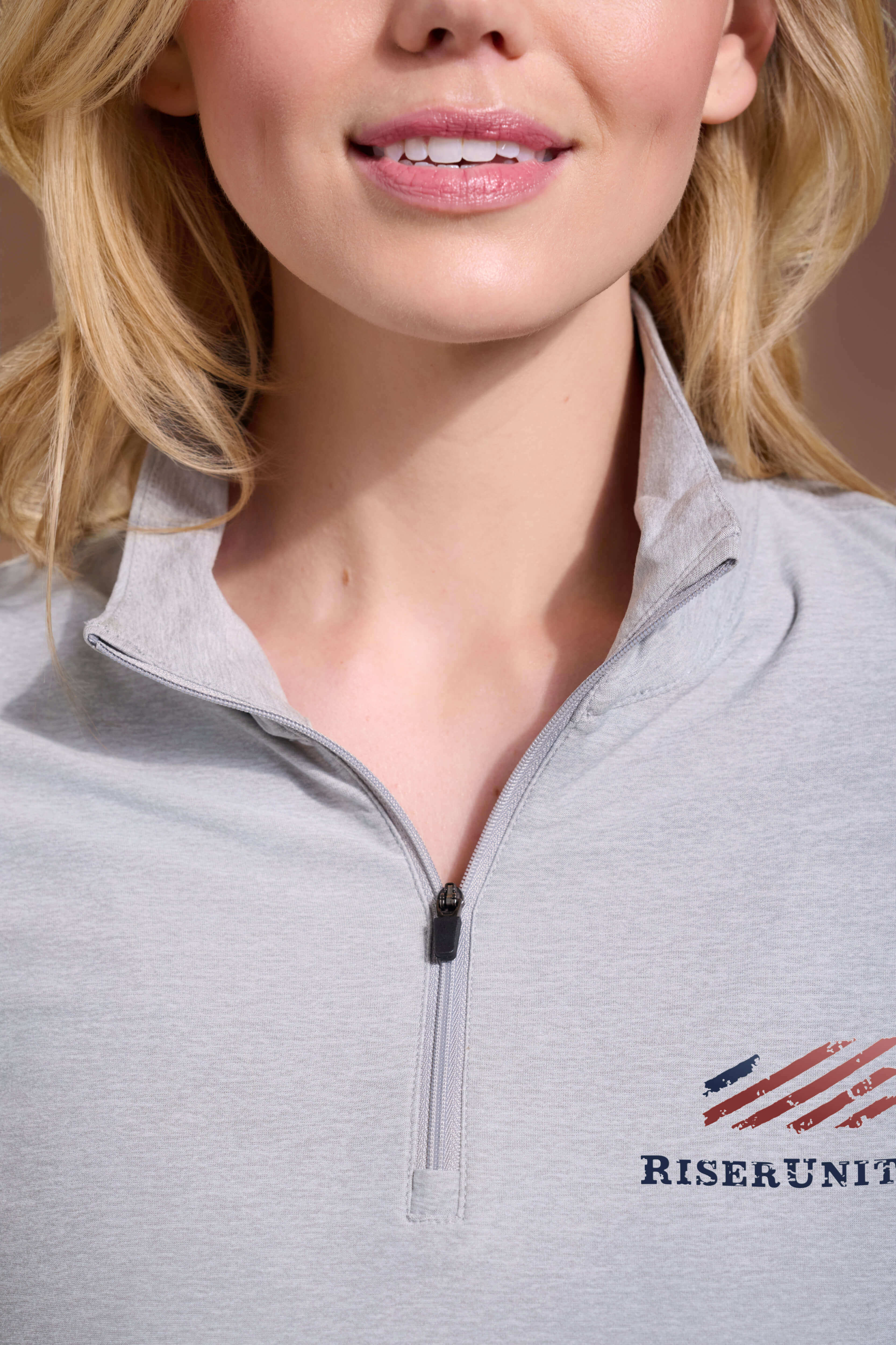 DARN-NICE-Half-Zip-Womens-Platinum-Signature #color_platinum