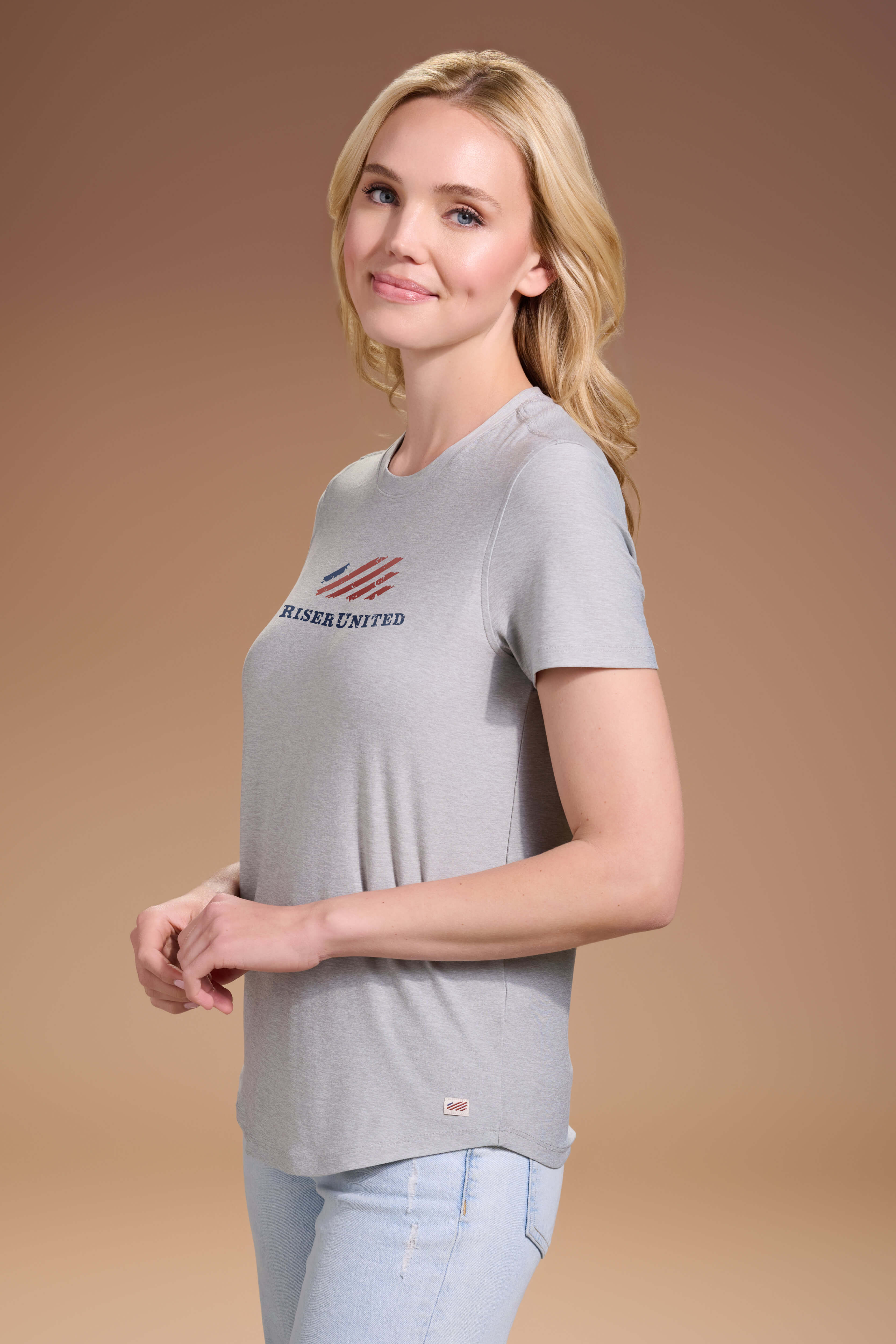 DARN-NICE-Tee-Womens-Platinum-Reshoot-Signature #color_platinum